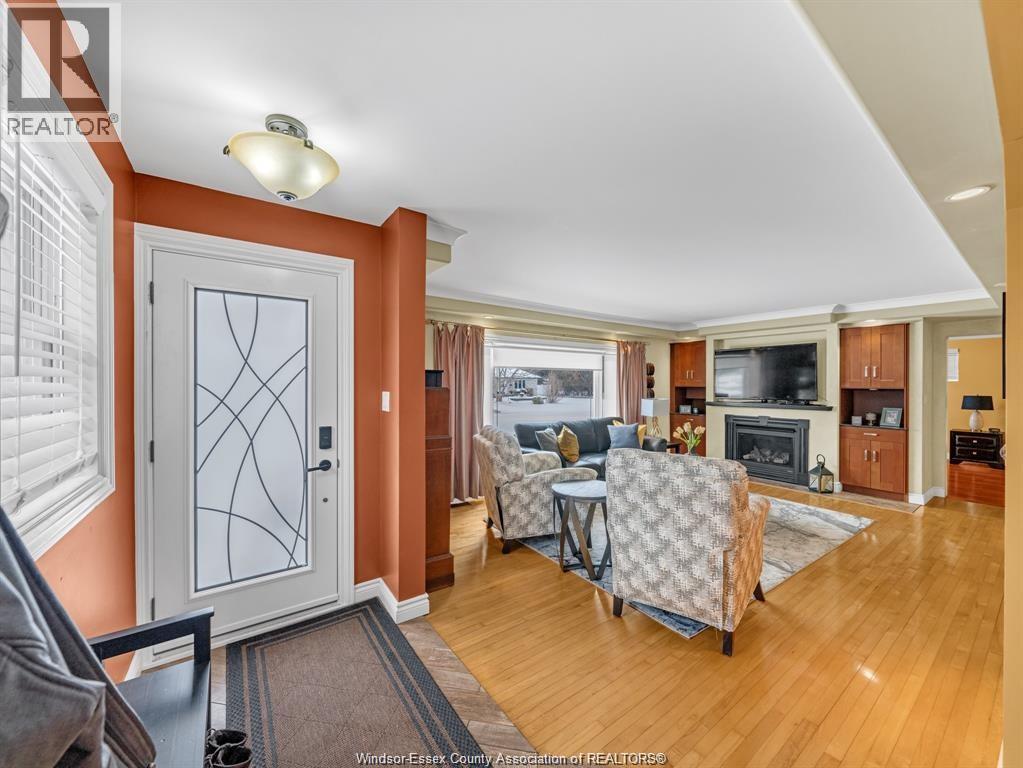 4278 CASGRAIN DRIVE - 5