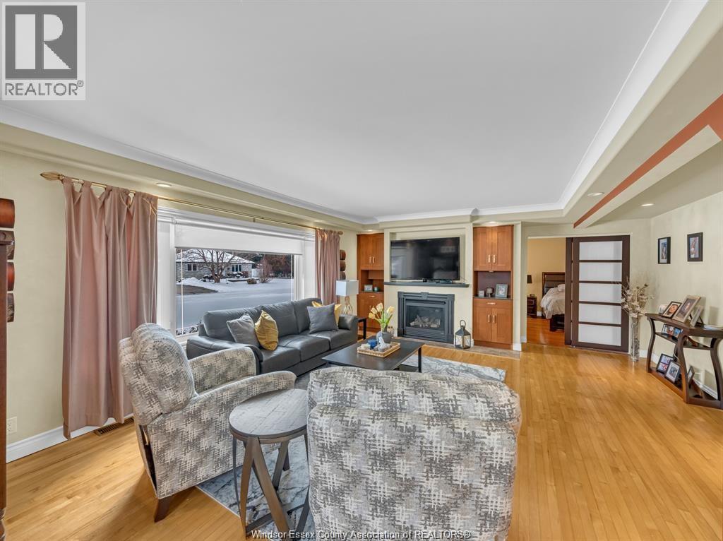 4278 CASGRAIN DRIVE - 6