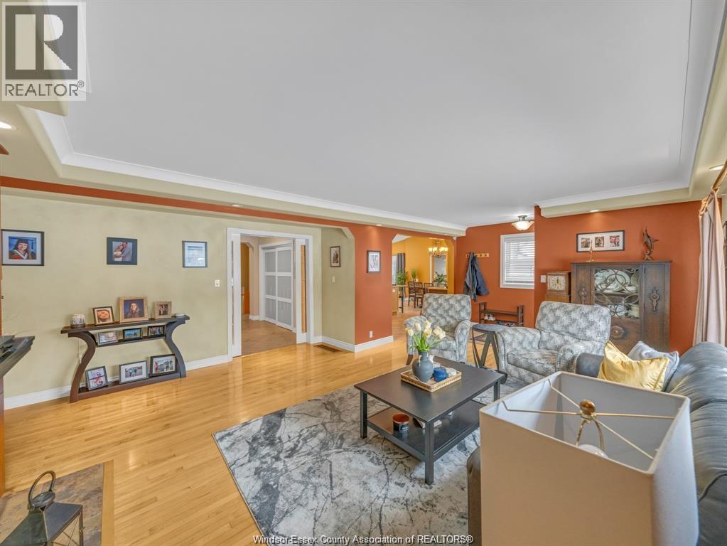 4278 CASGRAIN DRIVE - 9