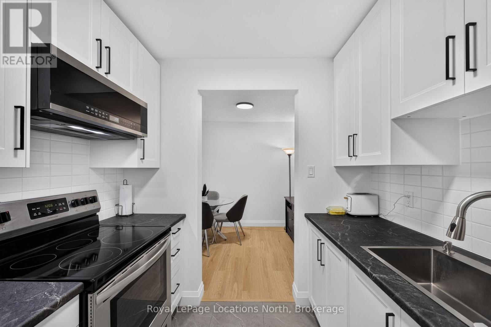 #D7 163 EDGEHILL DRIVE - 10