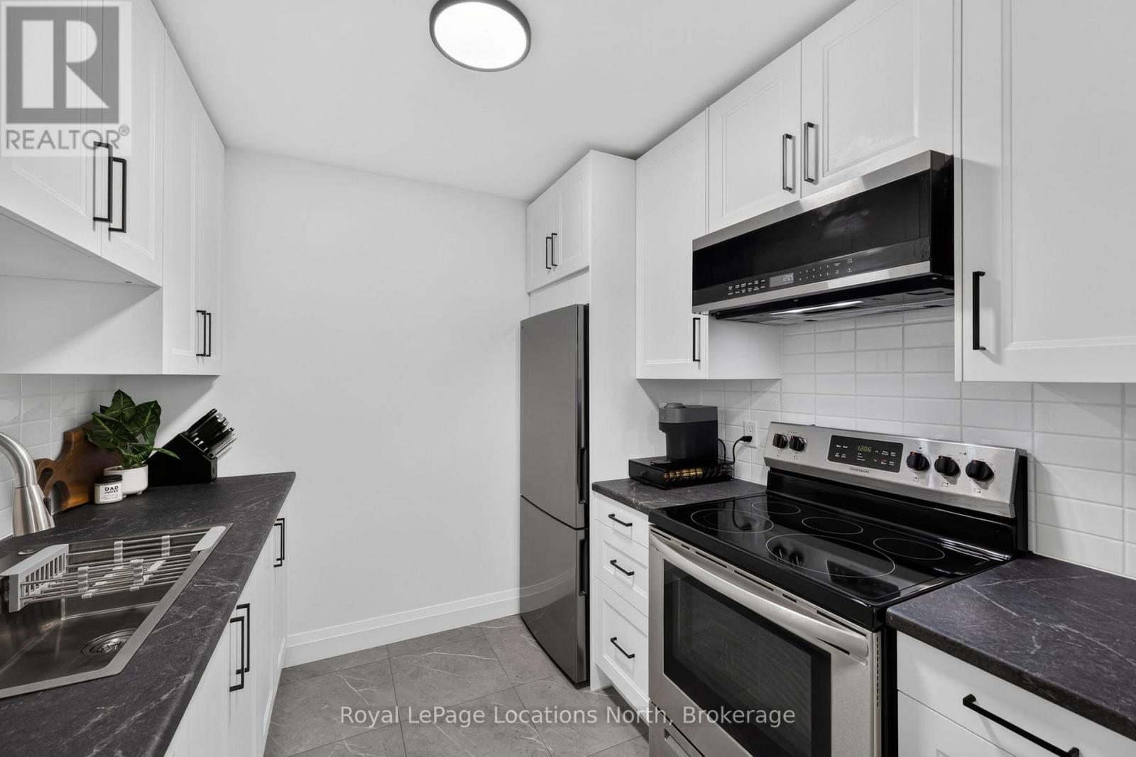 #D7 163 EDGEHILL DRIVE - 11