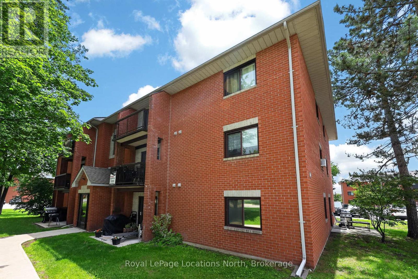 #D7 163 EDGEHILL DRIVE - 23