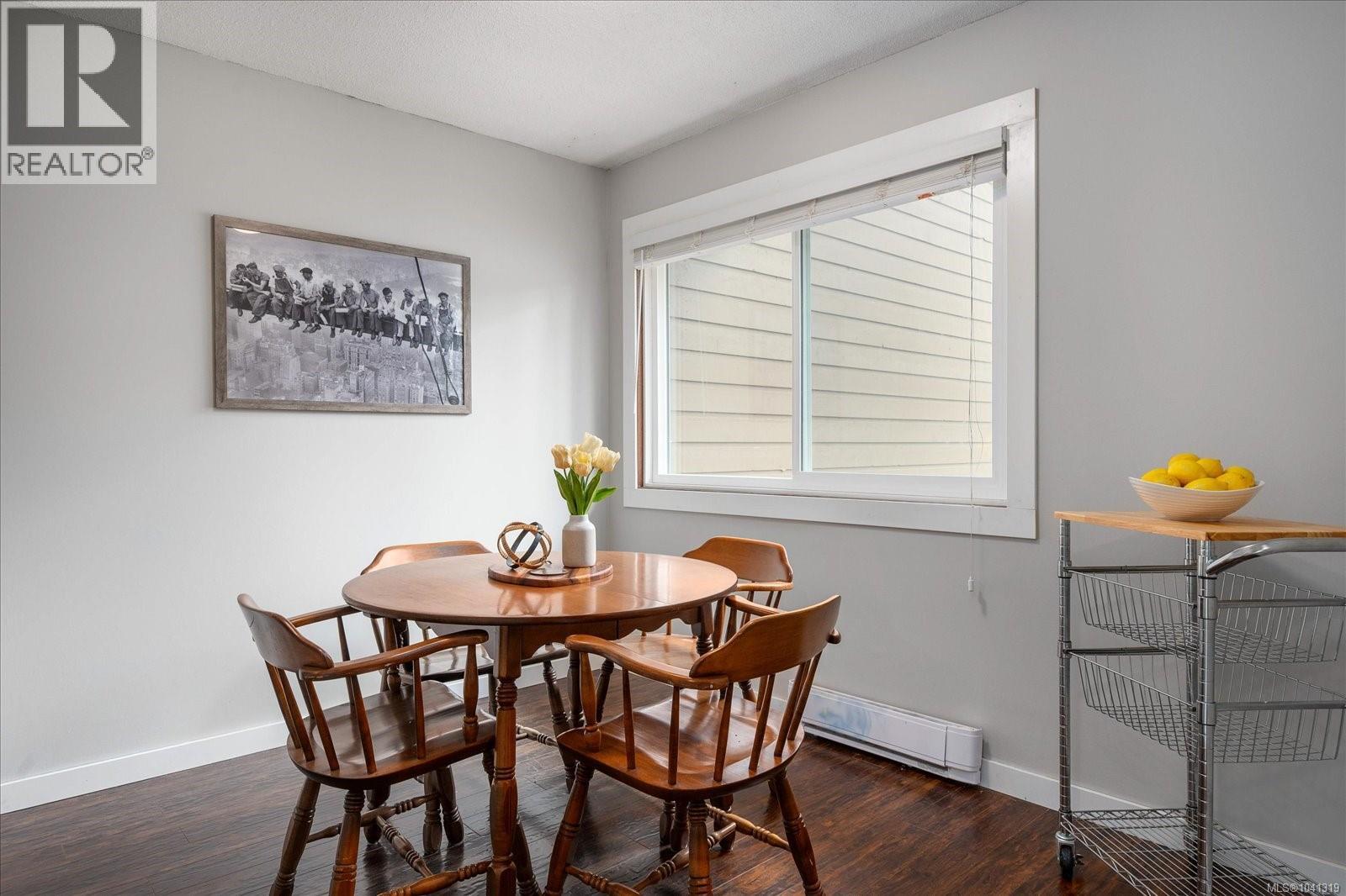 #55 855 Howard Ave - 11