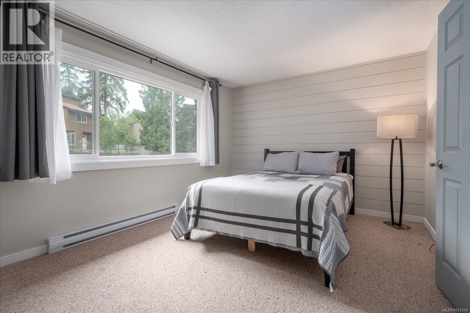 #55 855 Howard Ave - 16