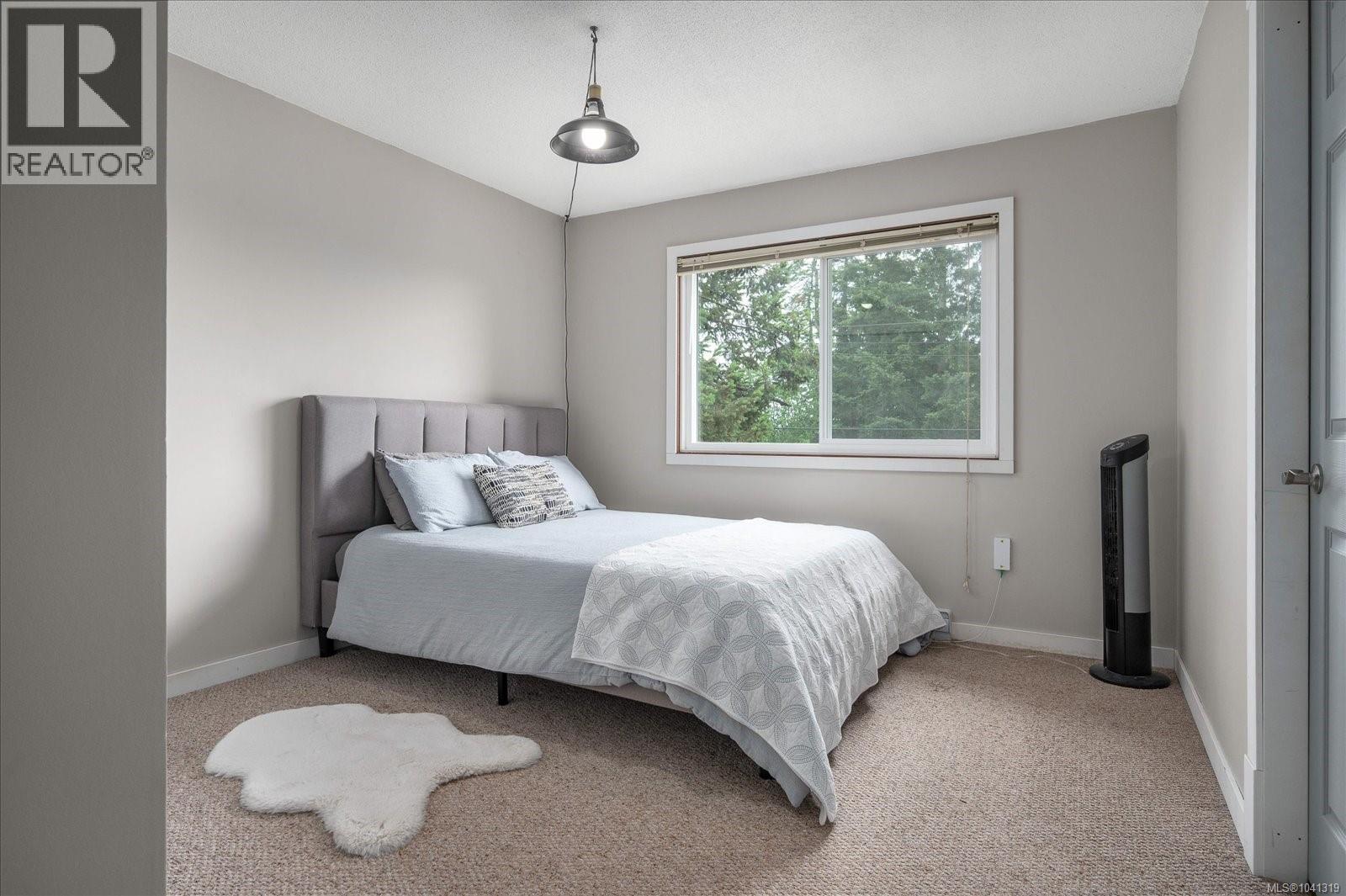 #55 855 Howard Ave - 17