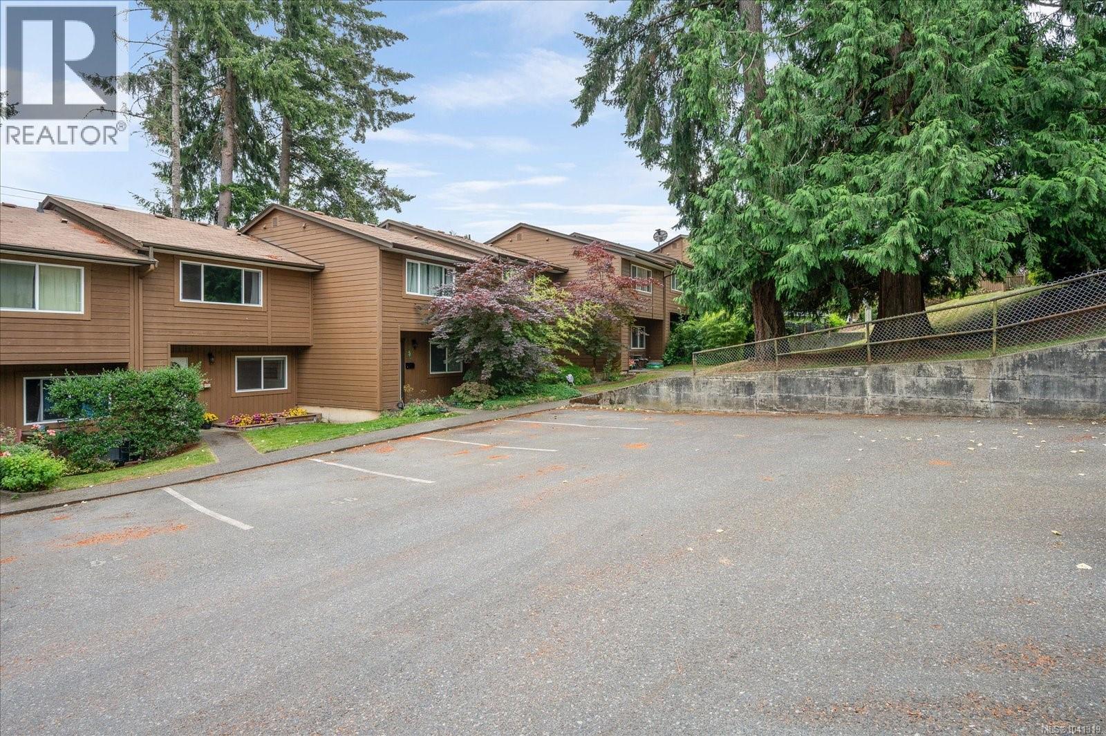 #55 855 Howard Ave - 24