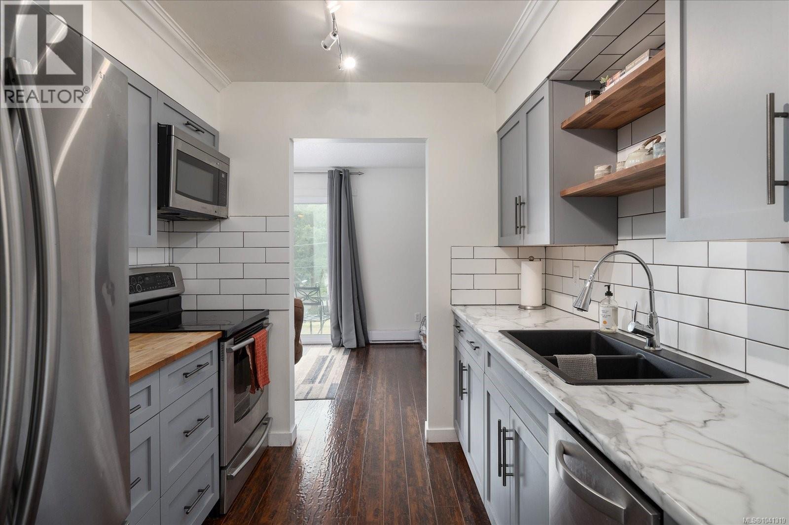 #55 855 Howard Ave - 9