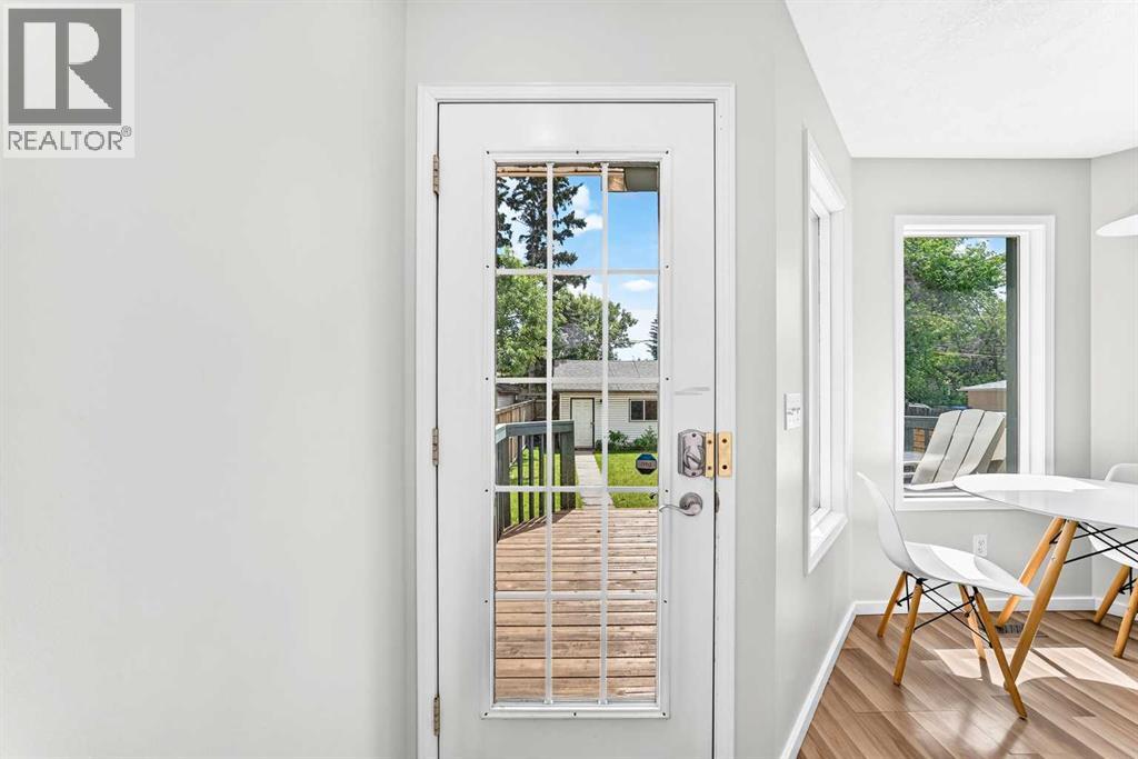 1811 24 Avenue NW — photo 14