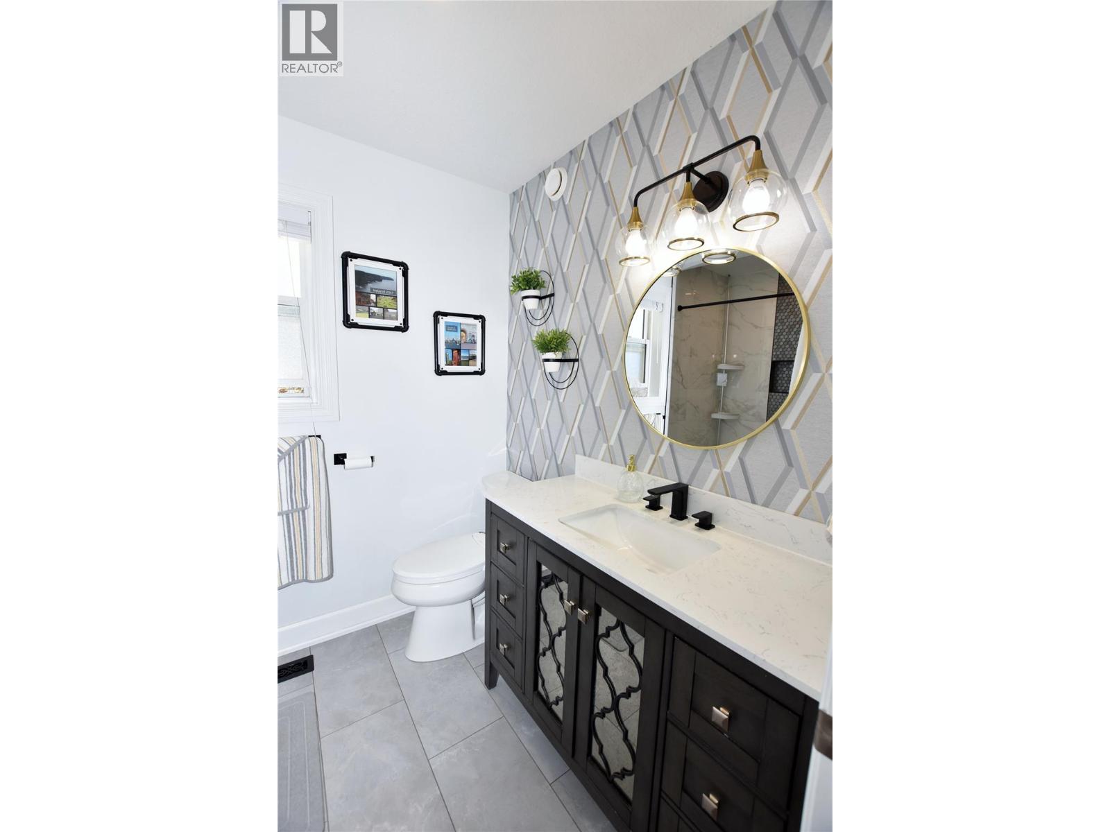 562 Meadowlark Avenue - 28