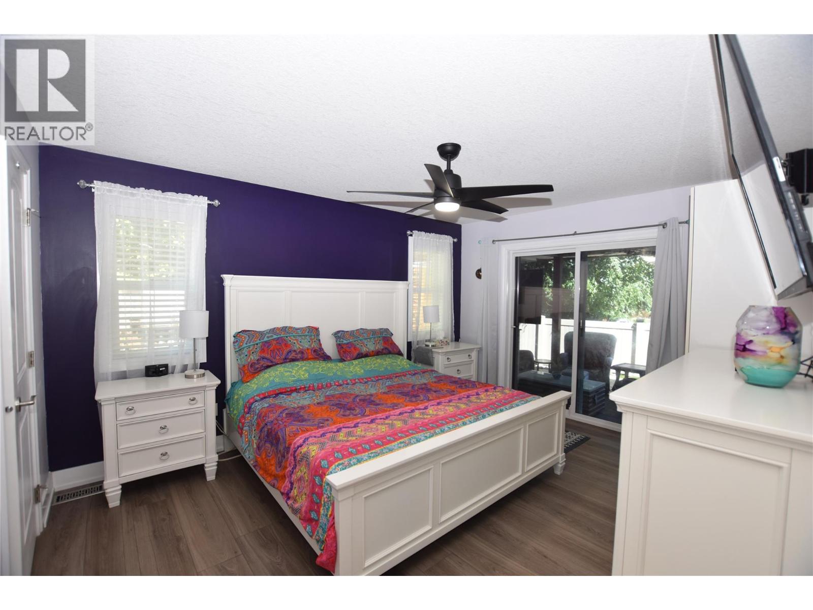 562 Meadowlark Avenue - 23