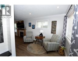 Family room - 562 Meadowlark Avenue, Vernon, BC V1H2A1 Photo 8