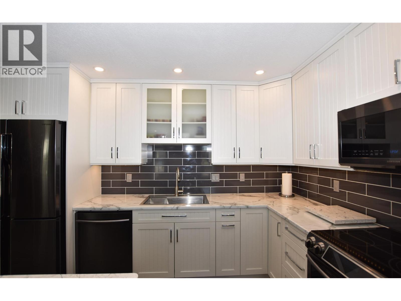 562 Meadowlark Avenue - 18