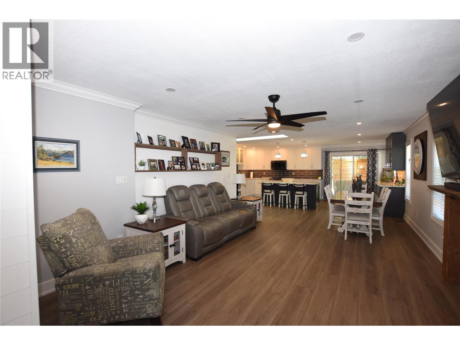 562 Meadowlark Avenue - 11