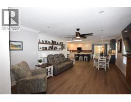 562 Meadowlark Avenue, Vernon, BC V1H2A1 Photo 11