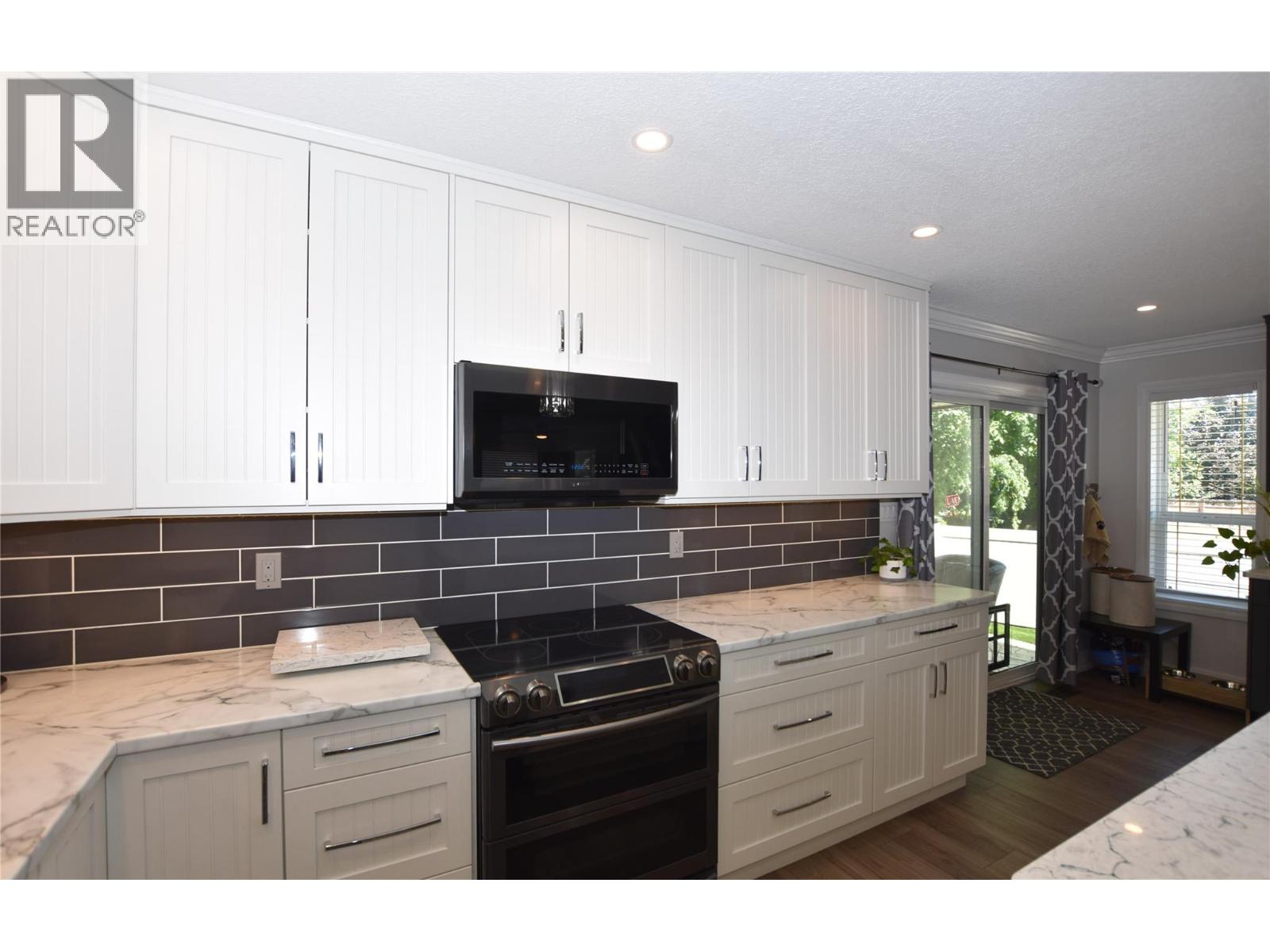 562 Meadowlark Avenue - 13