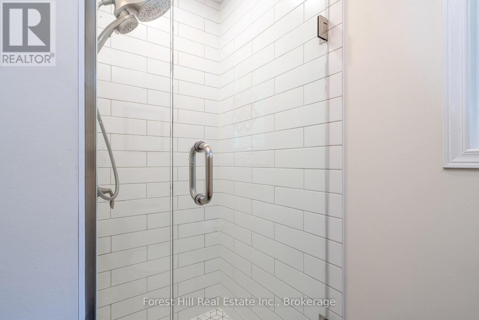 131 ASPEN WAY - Image 33
