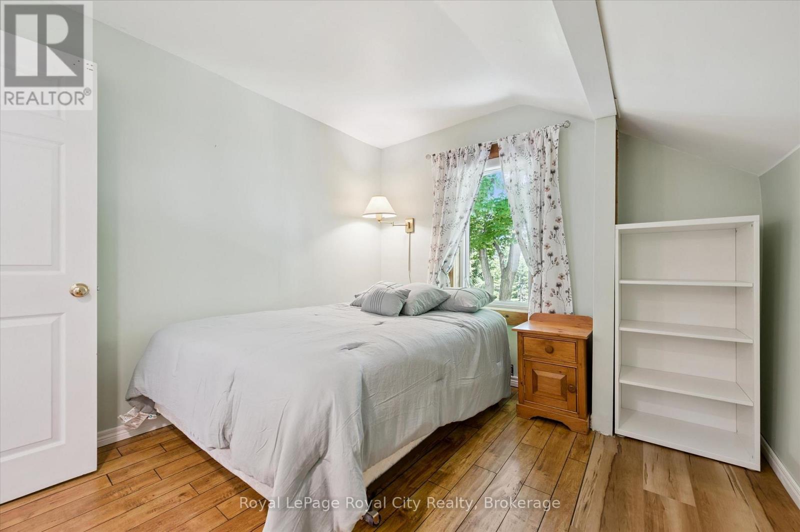 33 NORTH BROADWAY STREET - 19