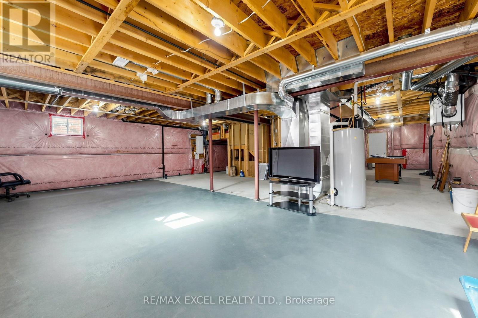 29 BAMBURG STREET N - 30