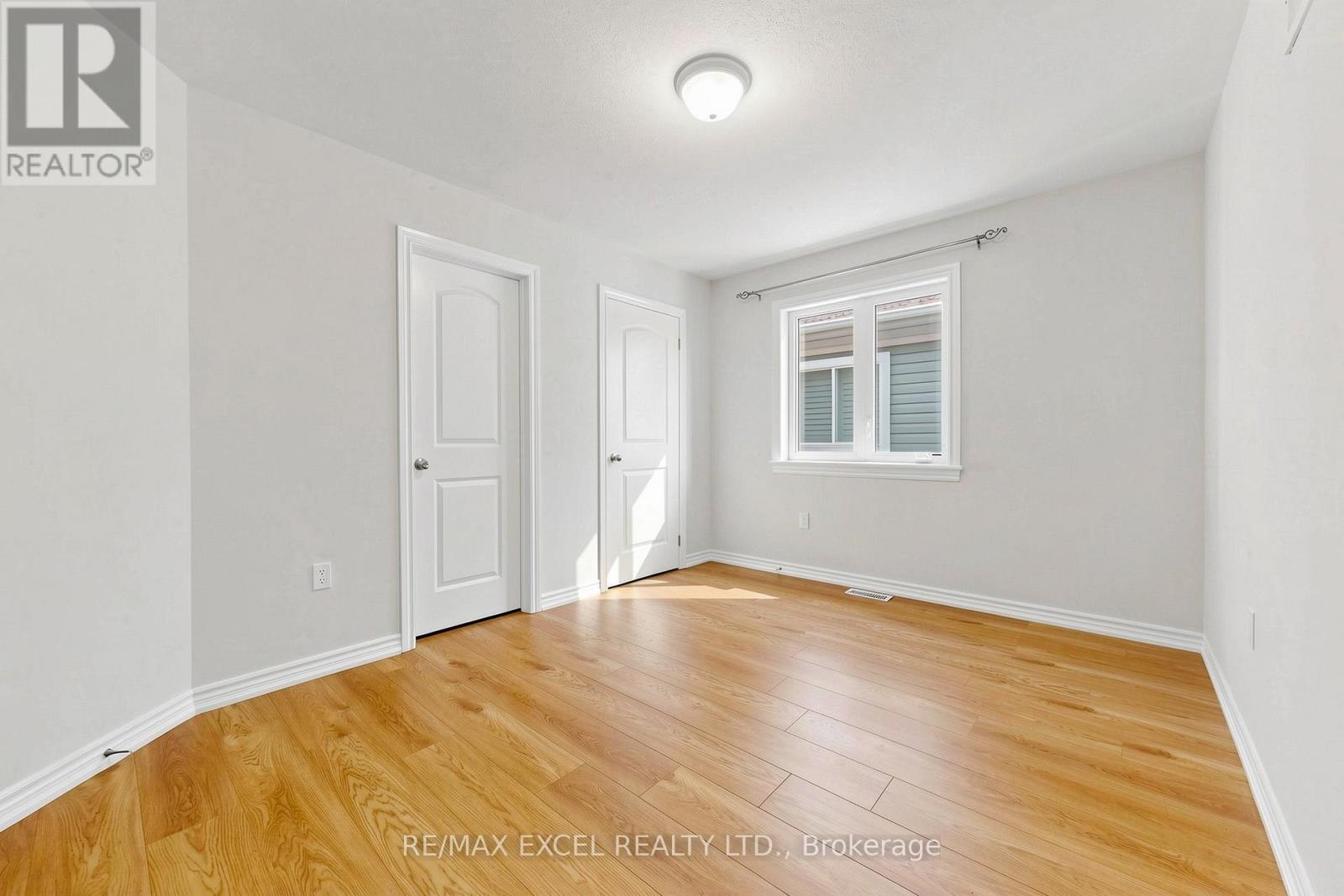 29 BAMBURG STREET N - 27
