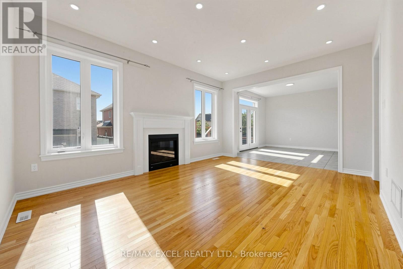 29 BAMBURG STREET N - 7