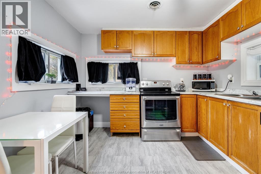 672 Talbot ROAD - 9