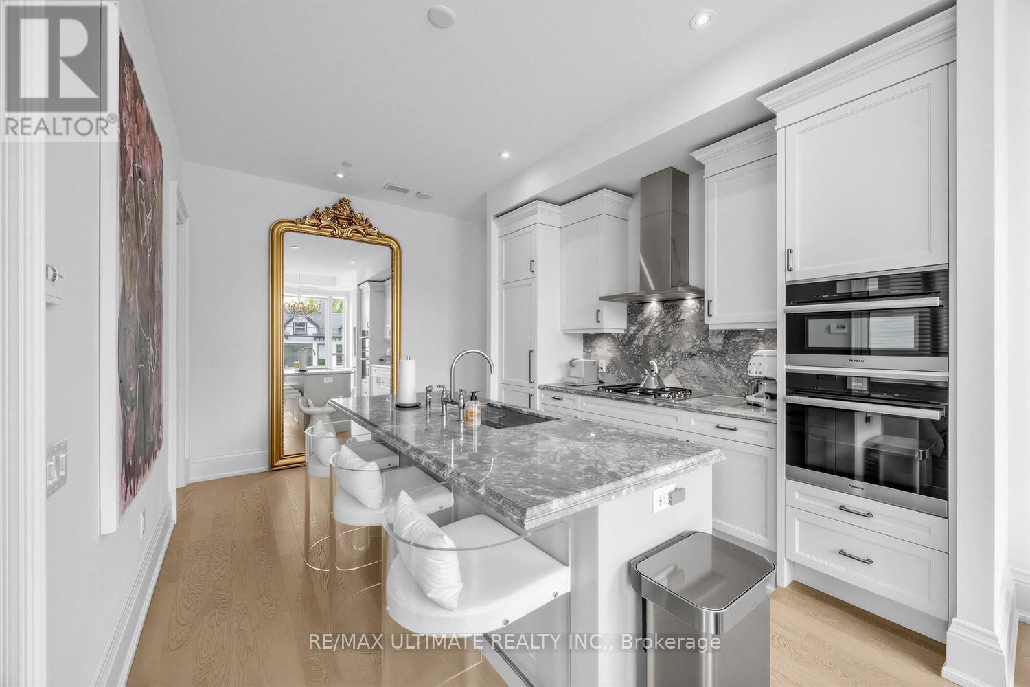 #202 133 HAZELTON AVENUE - 10