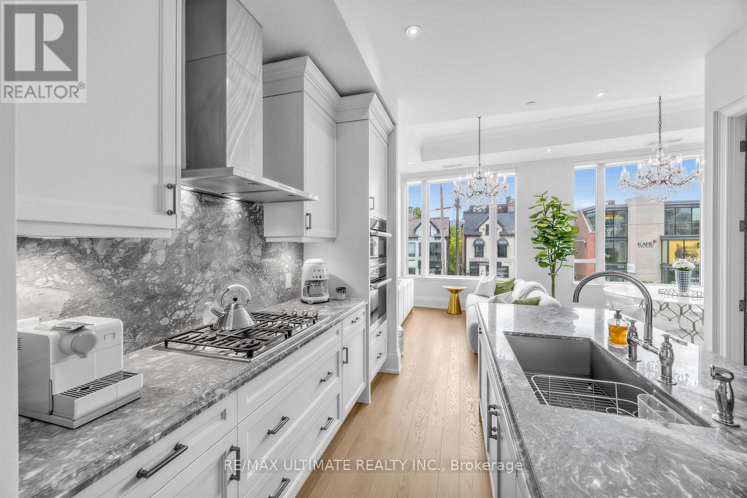 #202 133 HAZELTON AVENUE - 13
