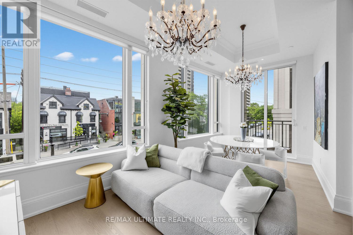 #202 133 HAZELTON AVENUE - 19
