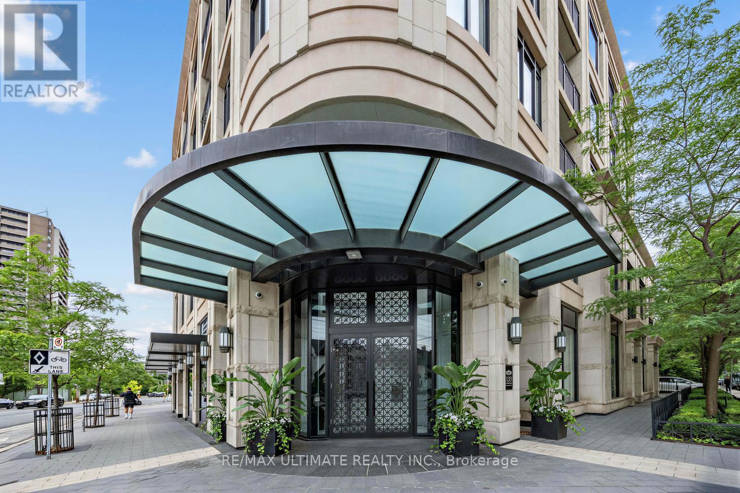 #202 133 HAZELTON AVENUE - 2