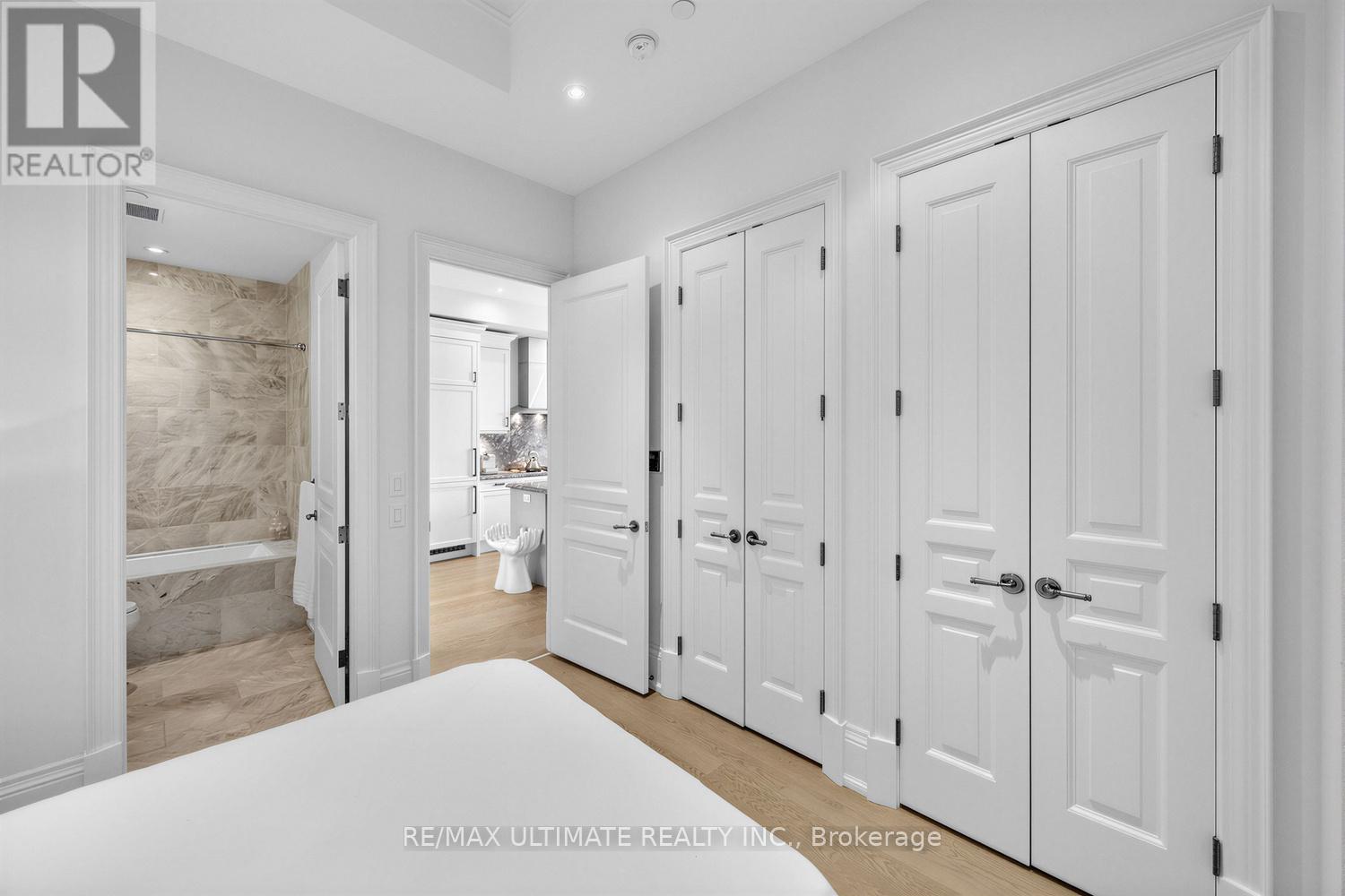 #202 133 HAZELTON AVENUE - 26
