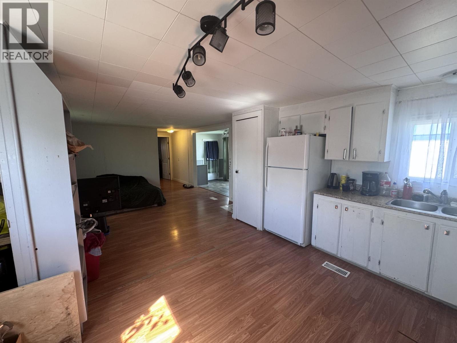 #46 8420 ALASKA ROAD - 5