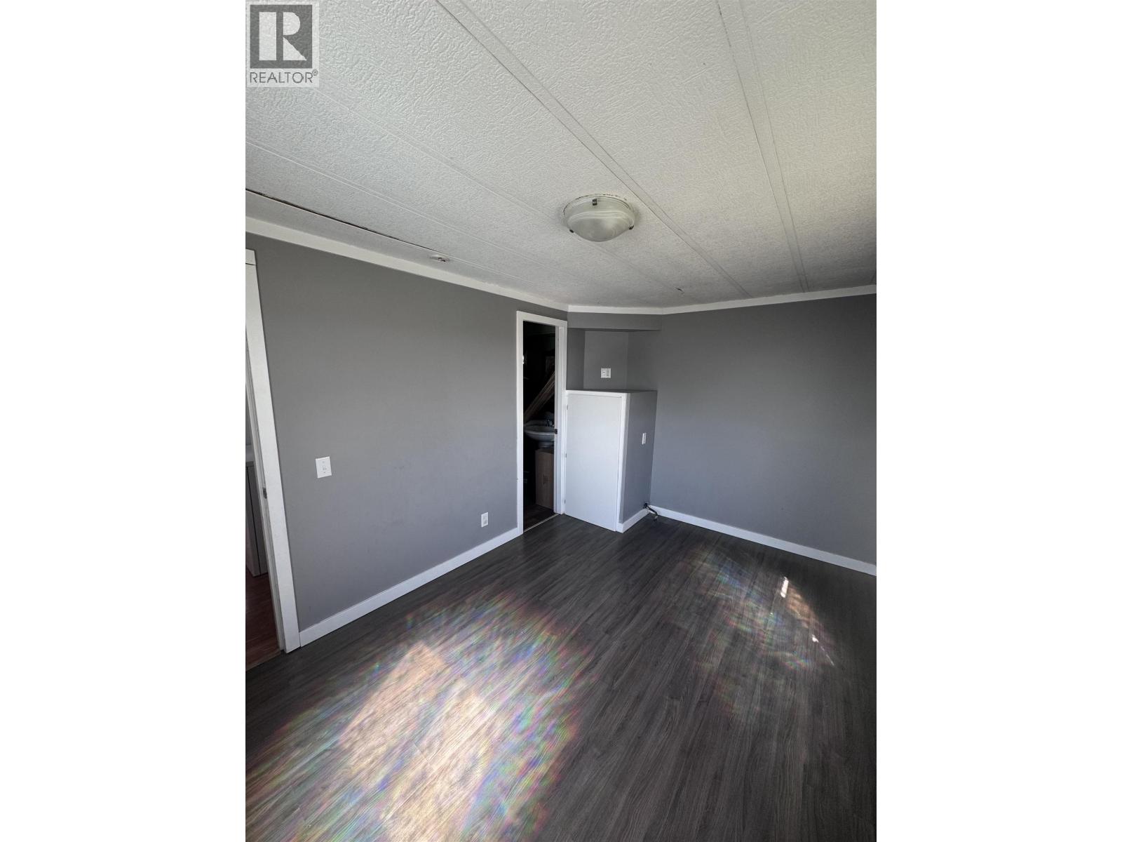 #46 8420 ALASKA ROAD - 10