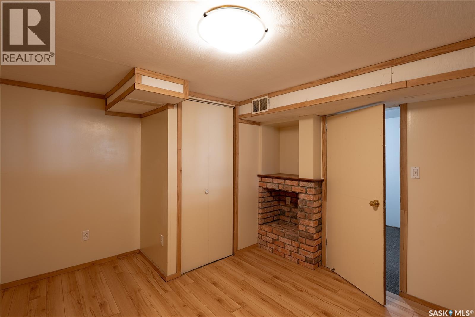 2351 Reynolds STREET - 22