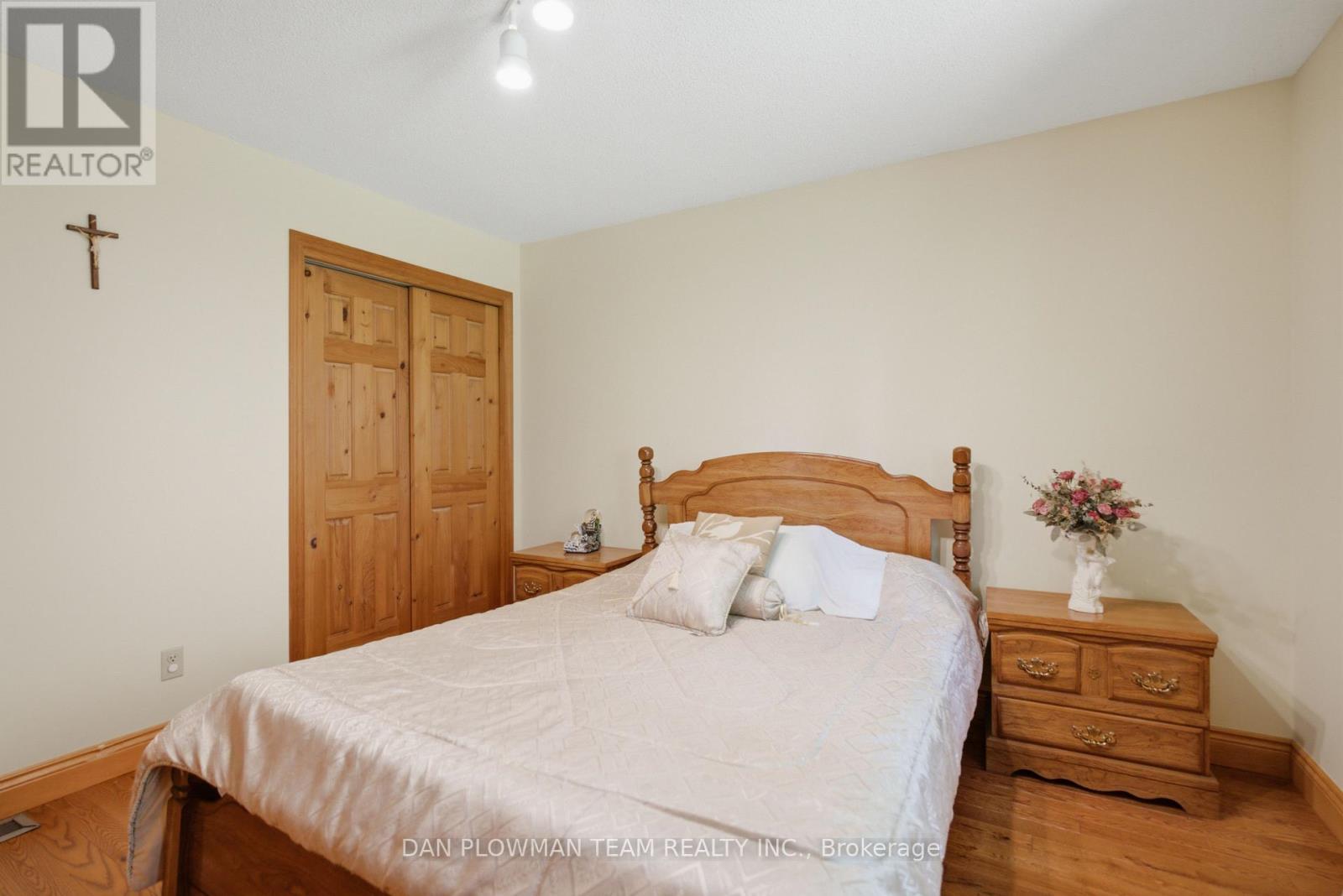 9640 DAGMAR ROAD - 23