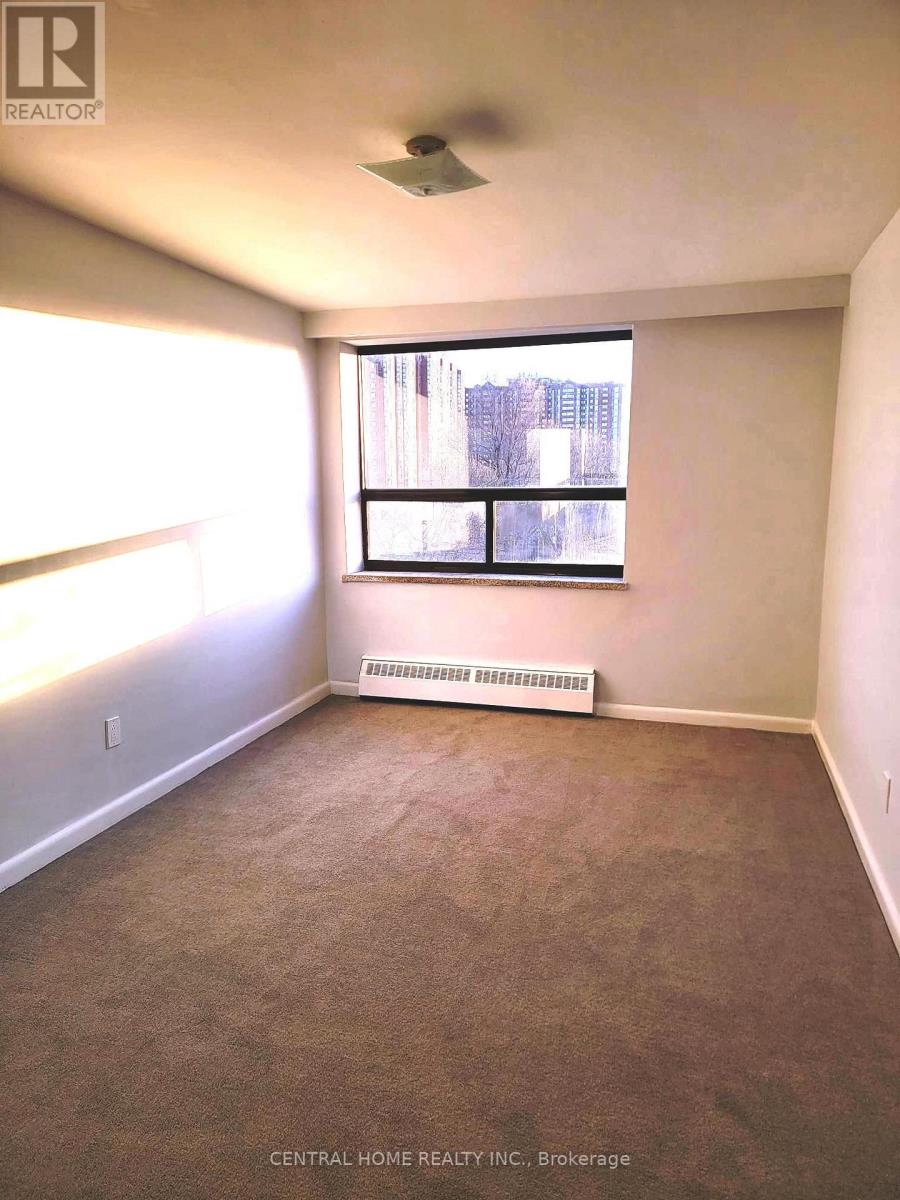 #504 921 MIDLAND AVENUE - 3