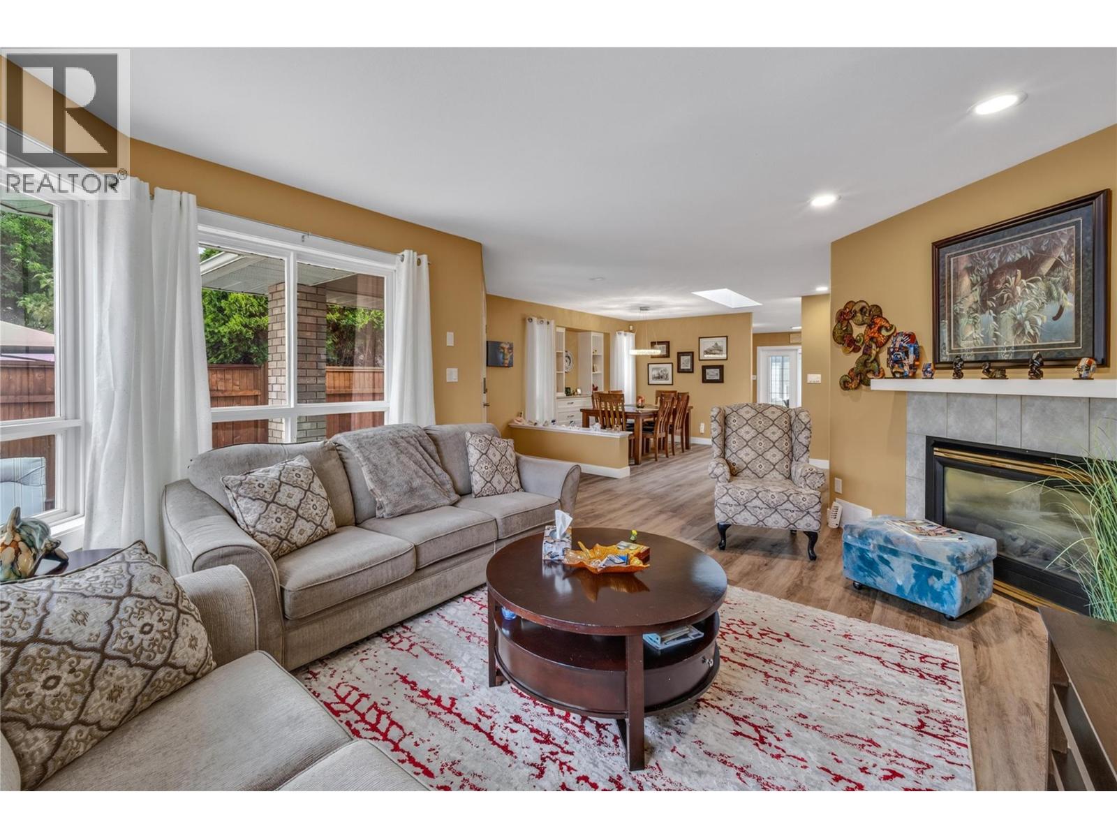 #102 649 Latimer Street - 3