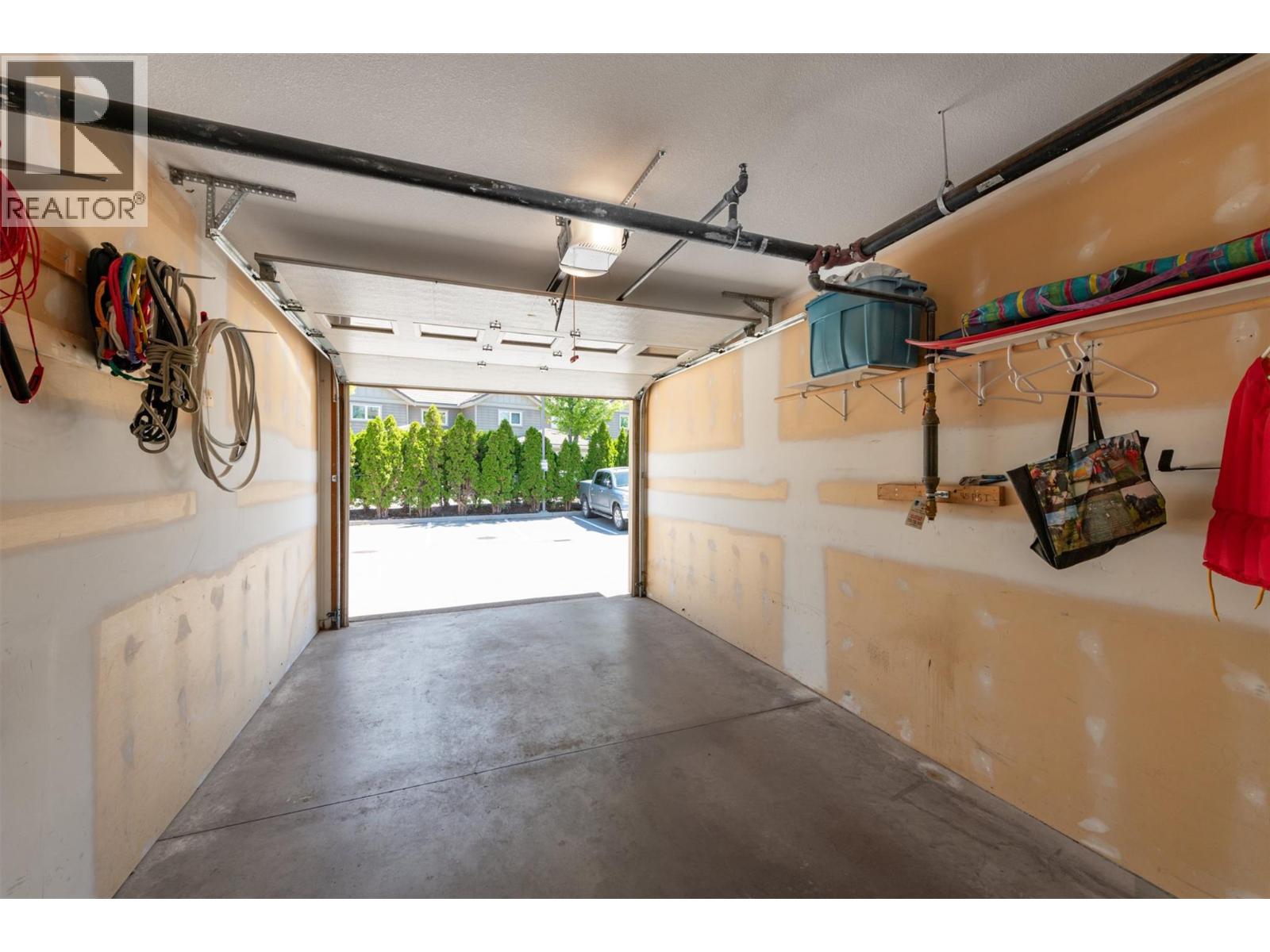 204 3570 Woodsdale Road, Lake Country