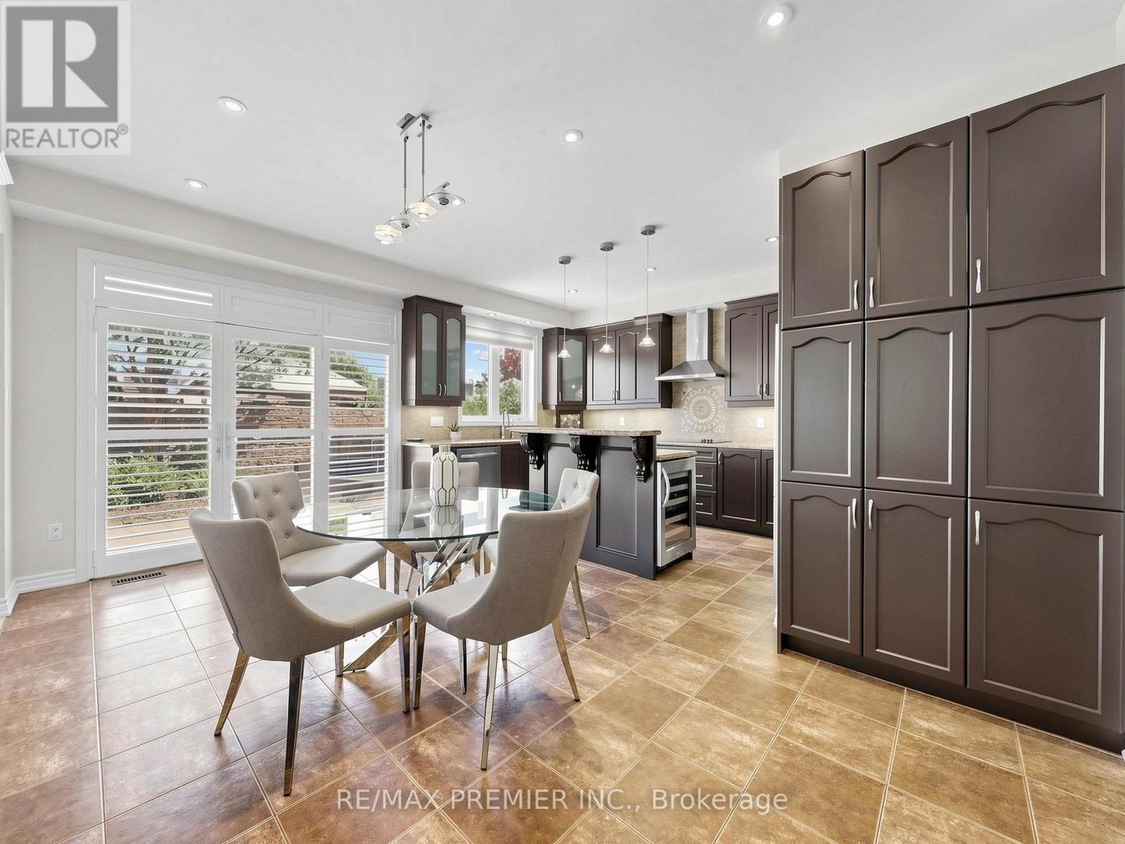 50 ASCALON DRIVE - 10