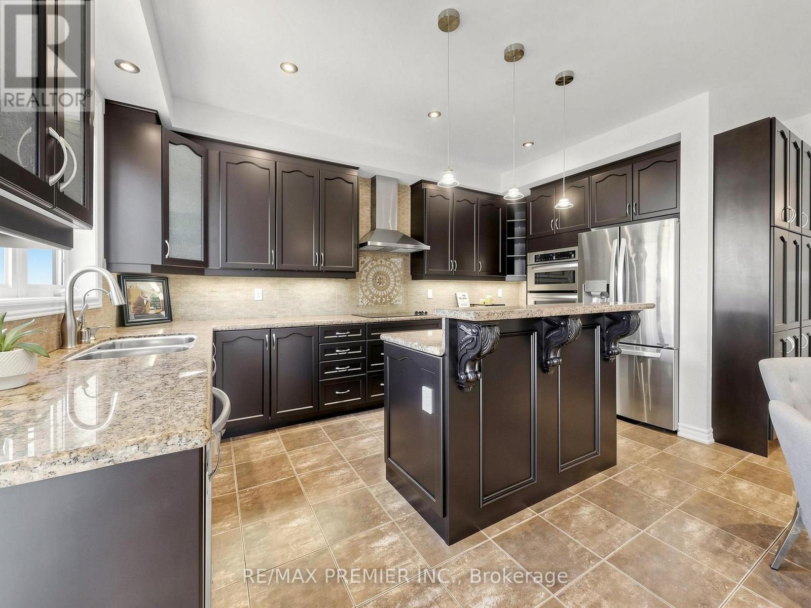 50 ASCALON DRIVE - 12