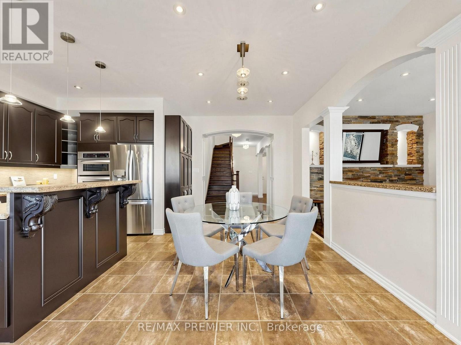 50 ASCALON DRIVE - 14