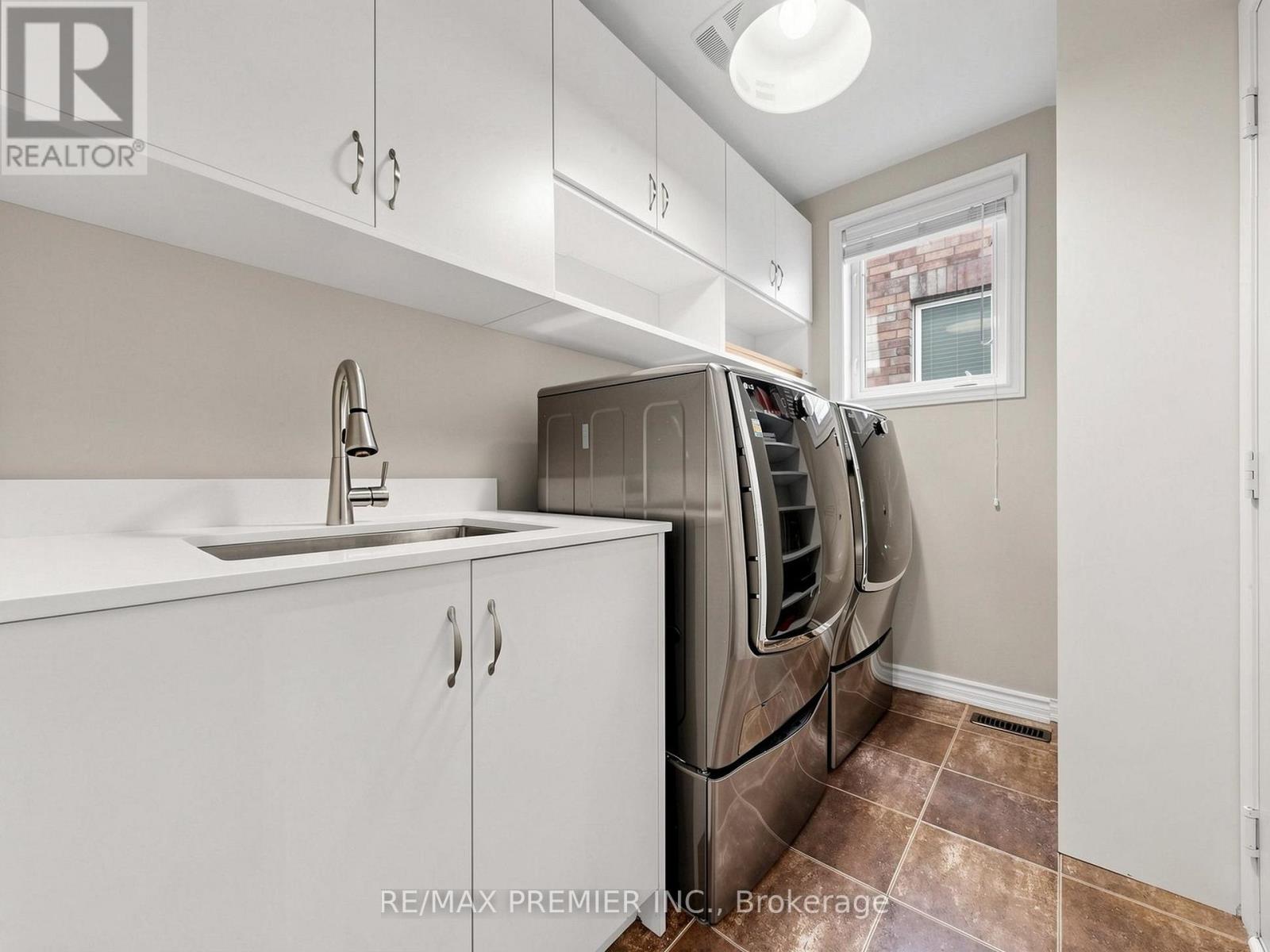 50 ASCALON DRIVE - 17