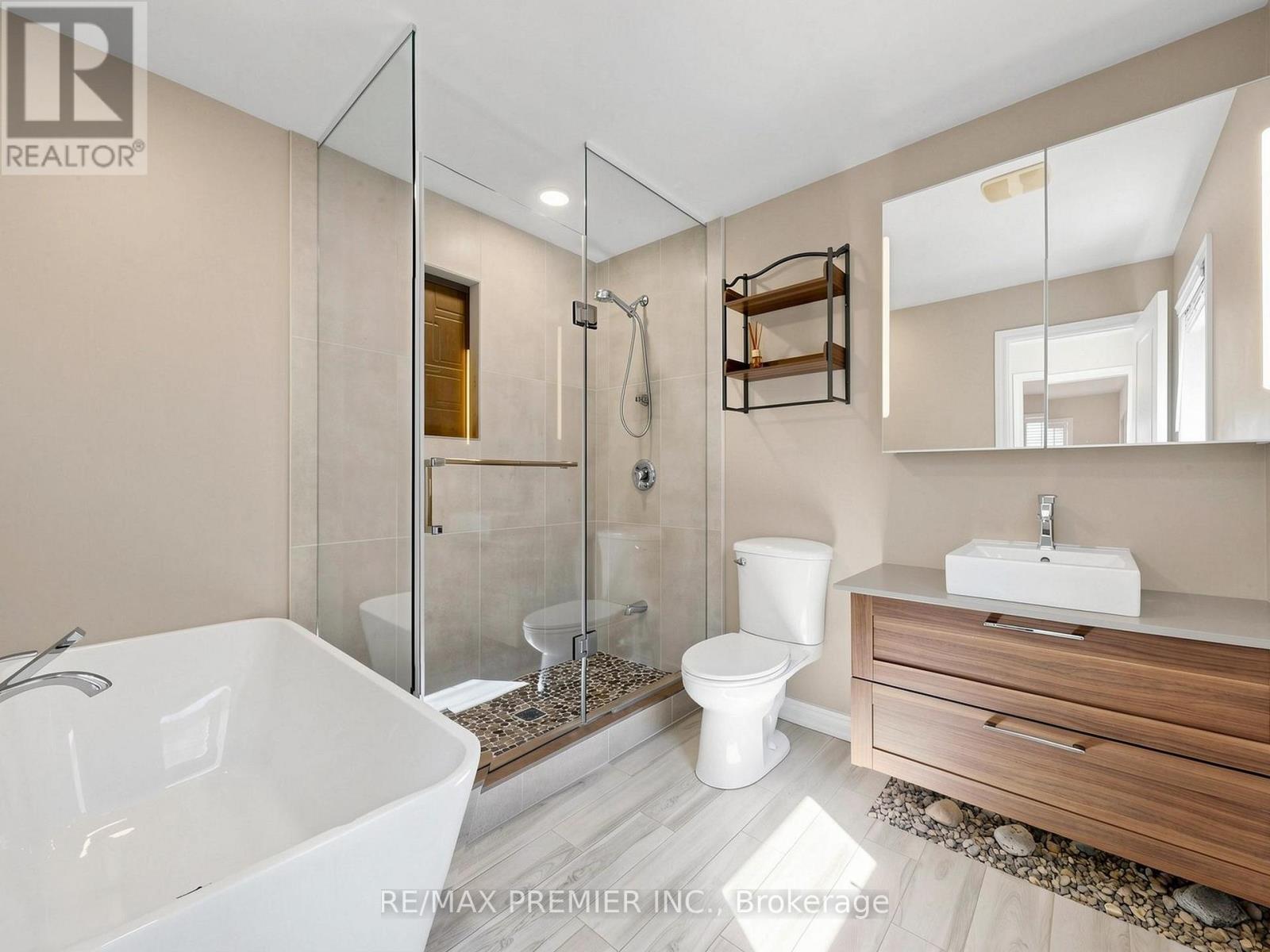 50 ASCALON DRIVE - 29