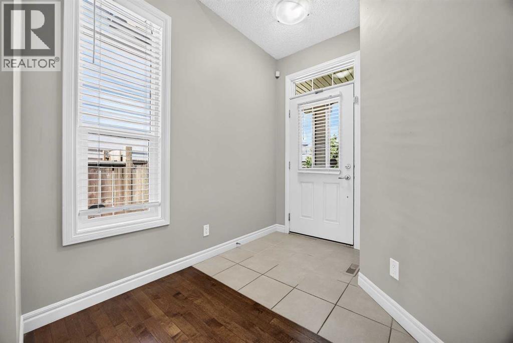 1022 Evanston Drive - photo 2