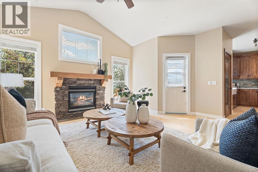 135 Drake Landing View — photo 16