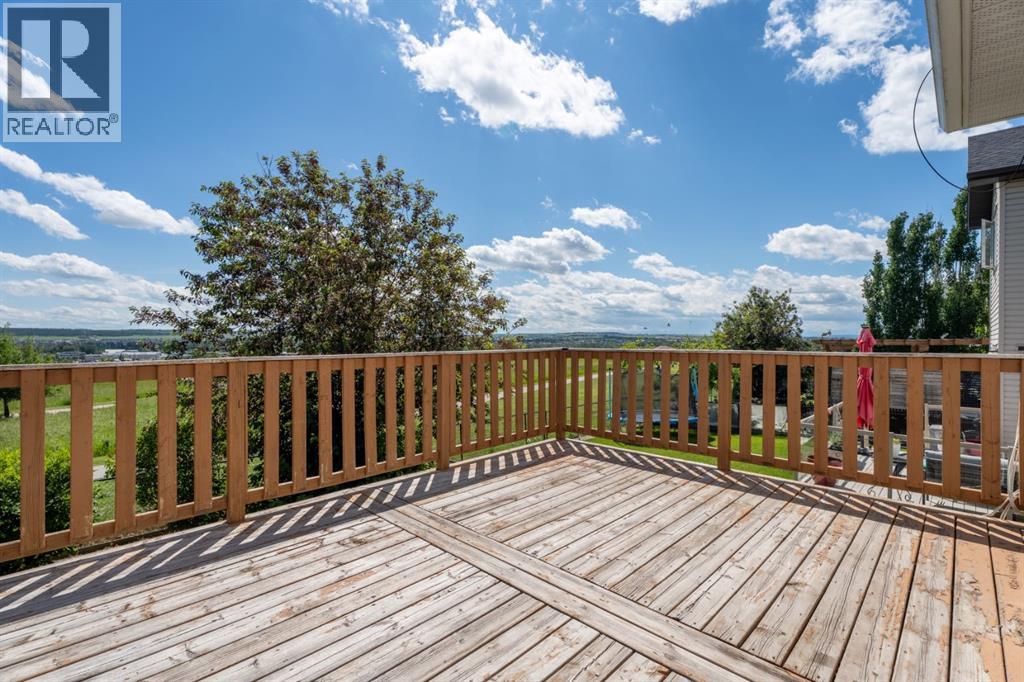 135 Drake Landing View — photo 20