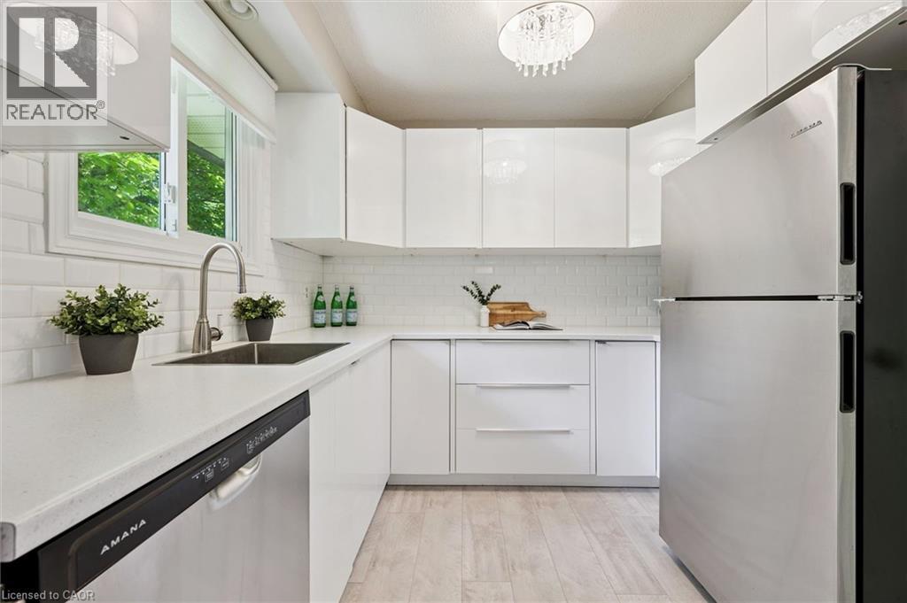 #53 49 CEDARWOODS Crescent - 10