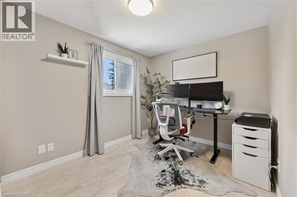 #53 49 CEDARWOODS Crescent - 19
