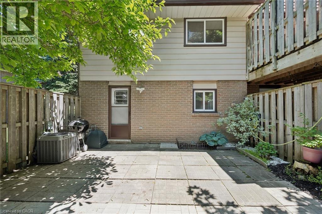 #53 49 CEDARWOODS Crescent - 27