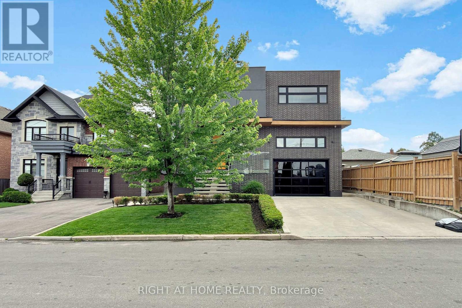 Listing photo of 2931 LANSDOWNE AVENUE