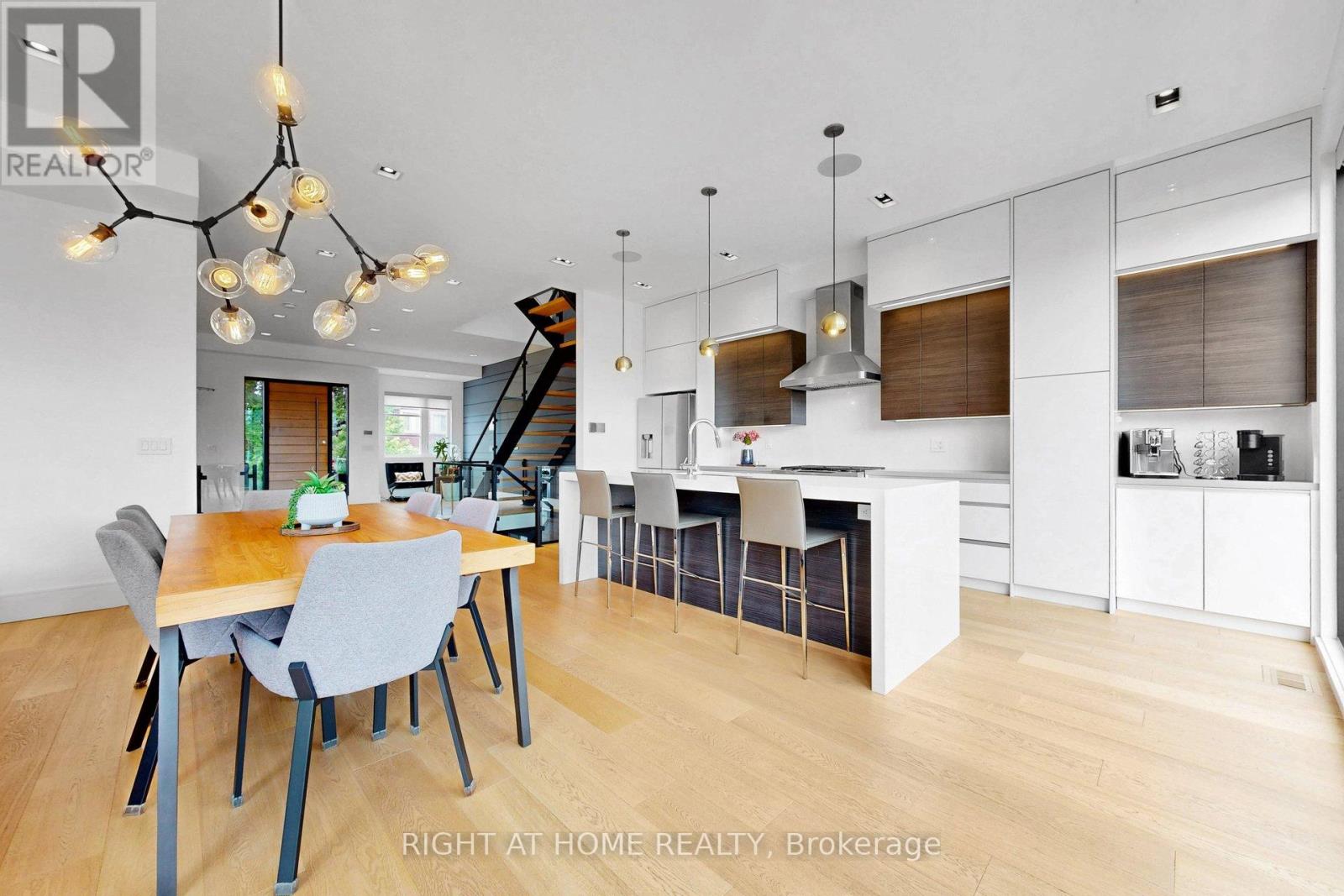 2931 LANSDOWNE AVENUE - 11